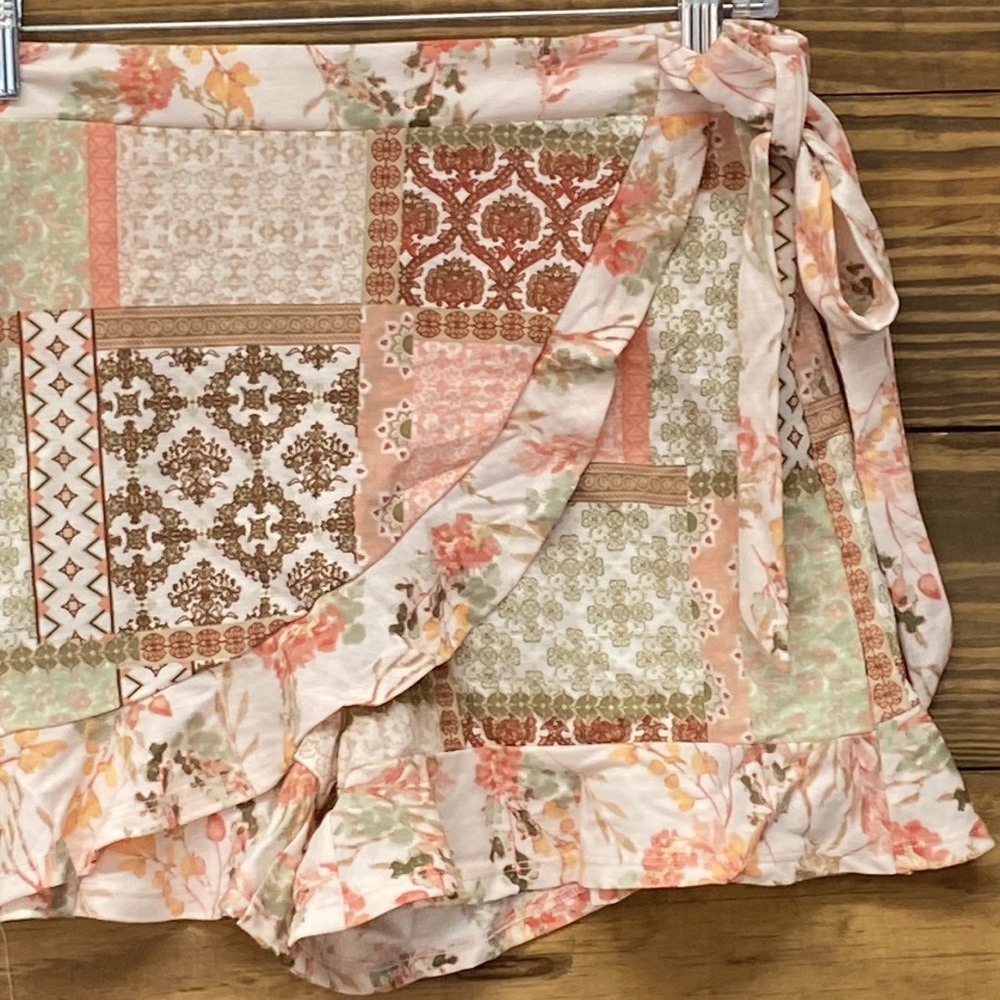 Ruffled Medallion Patchwork Skort Shorts Cato Fas… - image 4